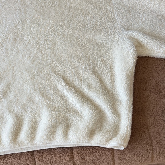 H&M Cream Fleece Jacket - Picture 5 of 5